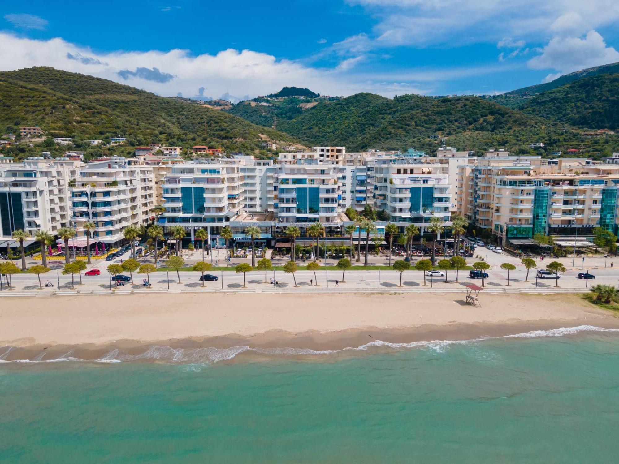 Mustafa Suites Vlore Ngoại thất bức ảnh