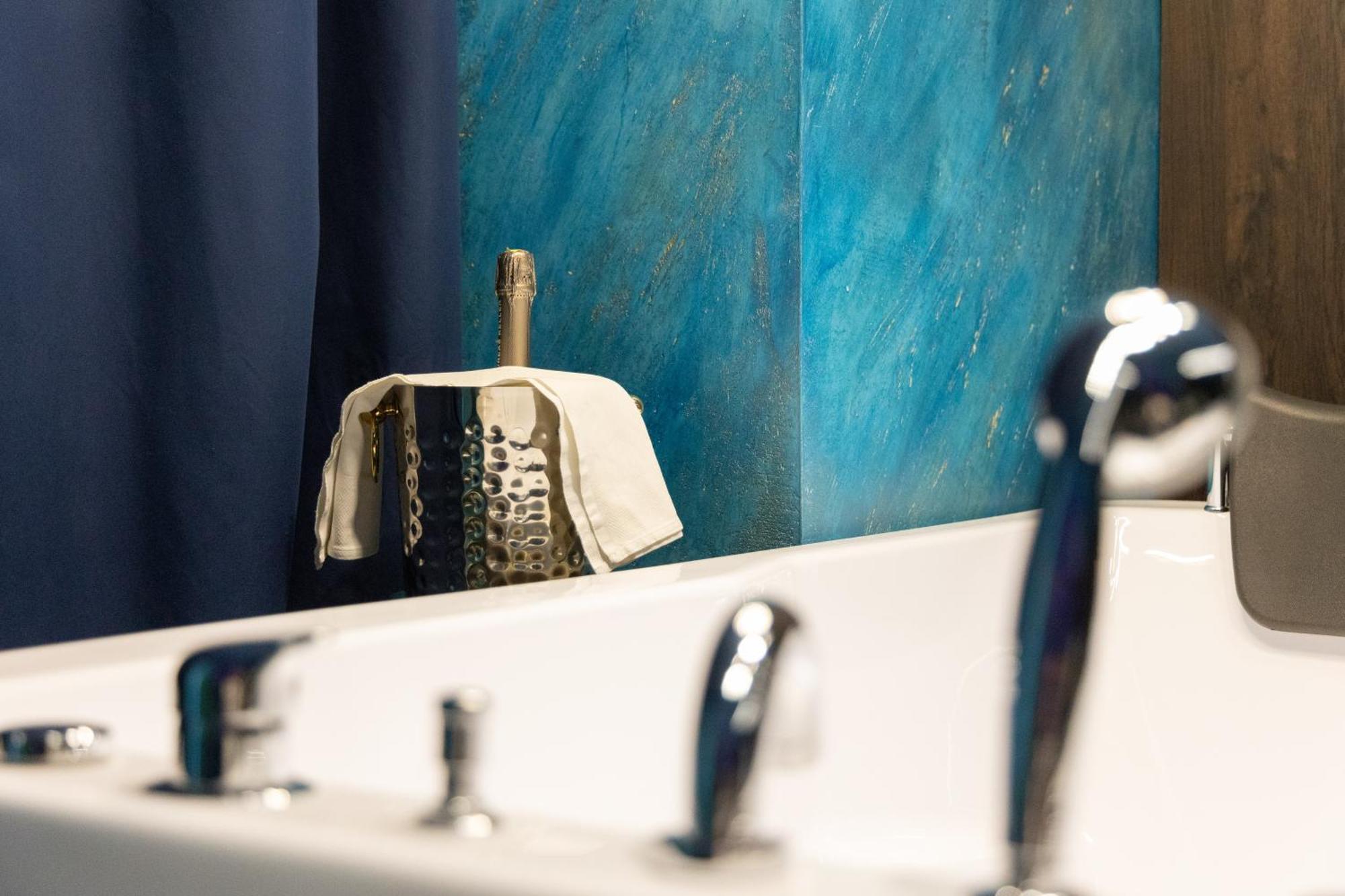 Mustafa Suites Vlore Ngoại thất bức ảnh