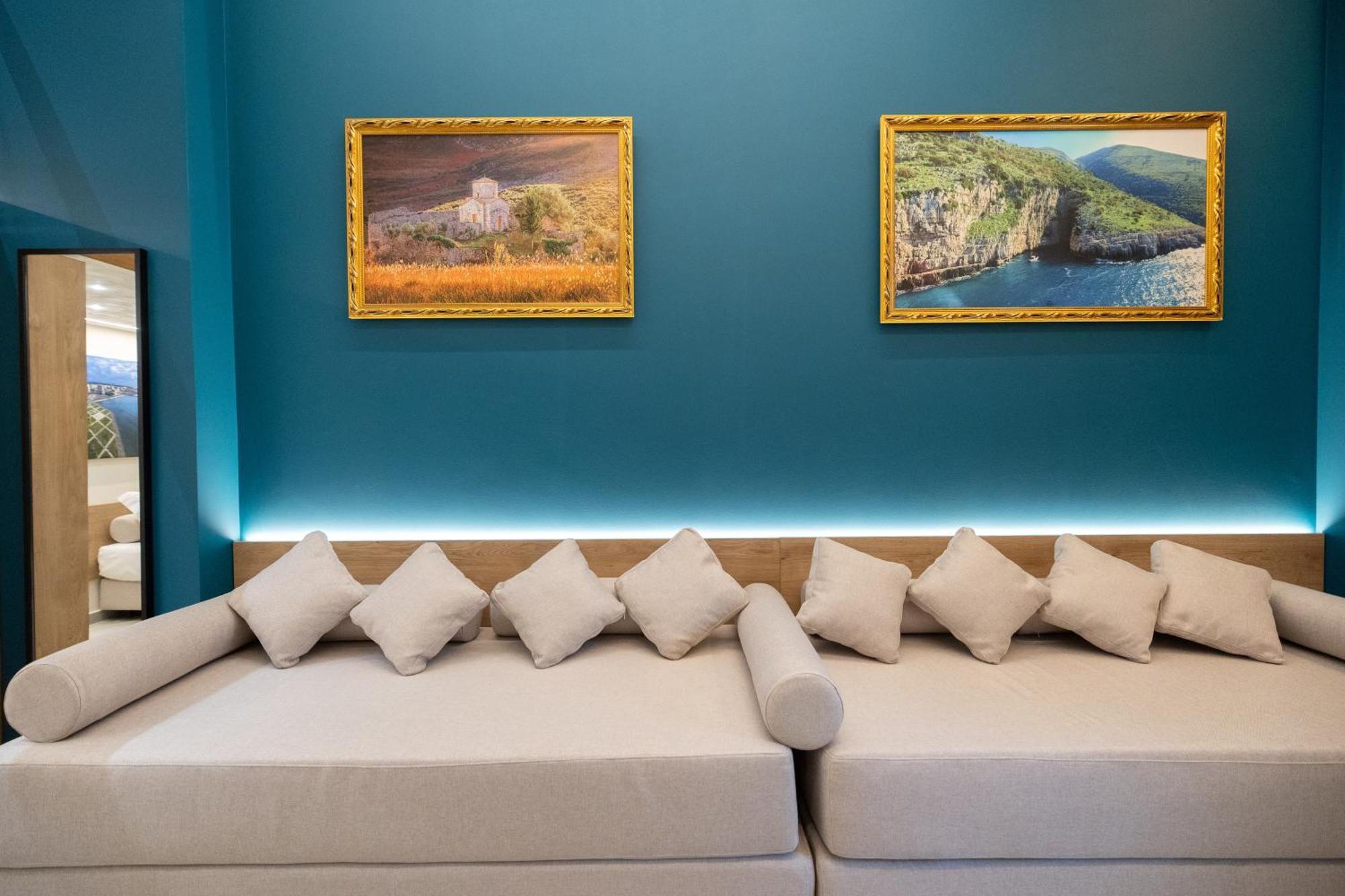 Mustafa Suites Vlore Ngoại thất bức ảnh