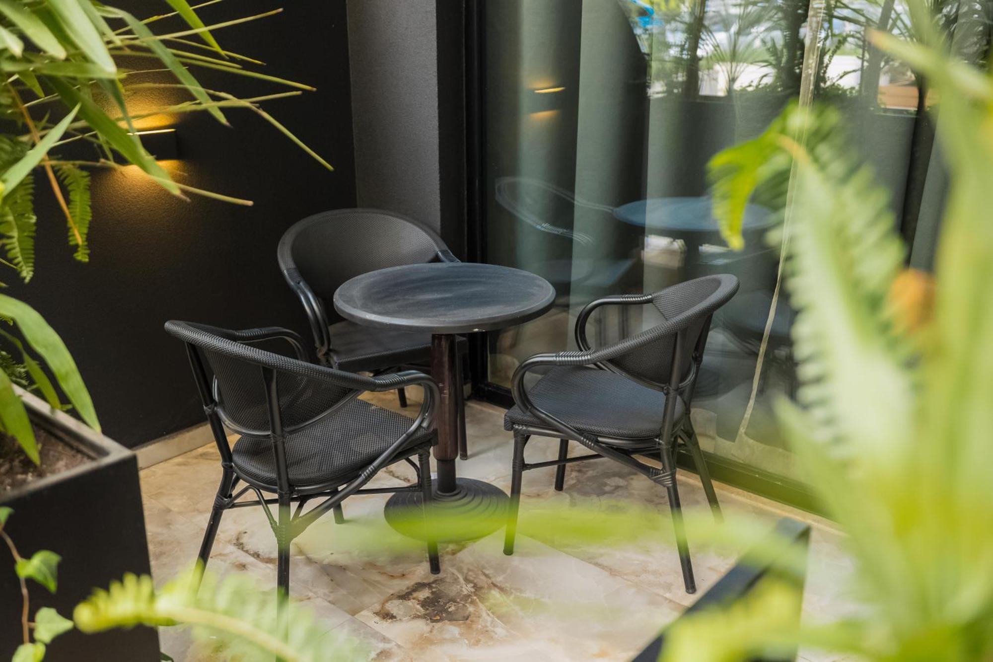 Mustafa Suites Vlore Ngoại thất bức ảnh